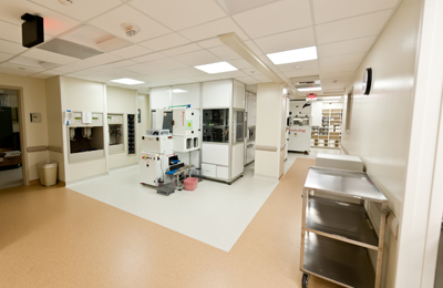 北京安達(dá)泰橡膠地板生產(chǎn)廠(chǎng)家成功客戶(hù)案例：某醫(yī)院科室門(mén)診橡膠地板使用案例、醫(yī)用醫(yī)院橡膠地板案例圖